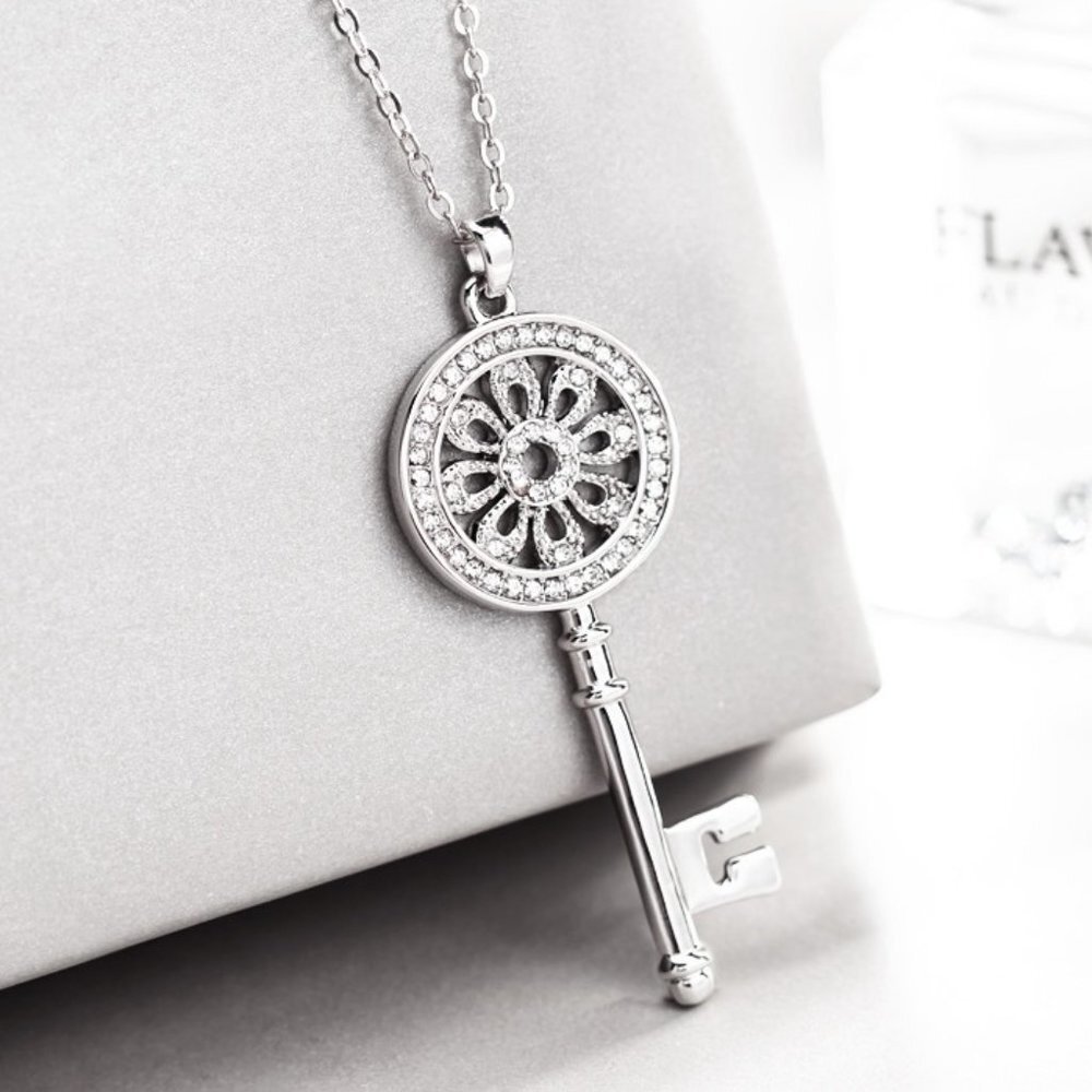 💝Hollow Flower CZ Dainty Micro Pave Silver Plated Necklaces for Women, EVGG1095